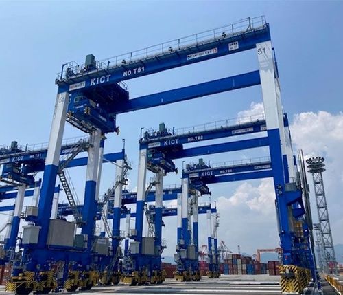 MOL Signs Lease for Four Berths at Kobe Terminal