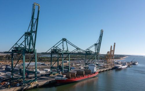 El Puerto de Huelva se consolida como referencia energética del sur con 11,9 millones de toneladas