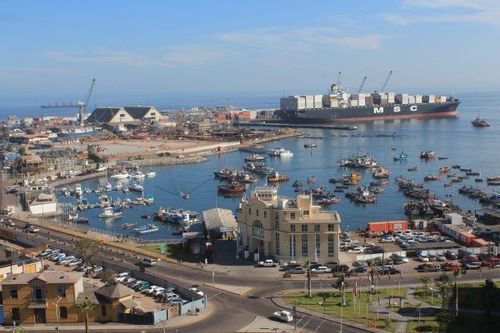 Puertos de Tarapacá movilizan carga con alza de 49,4% en abril de 2026