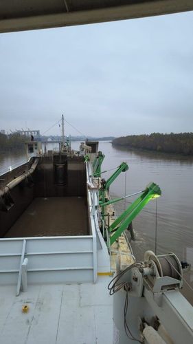 El Puerto de San Pedro comenzó el dragado de mantenimiento del vaso portuario