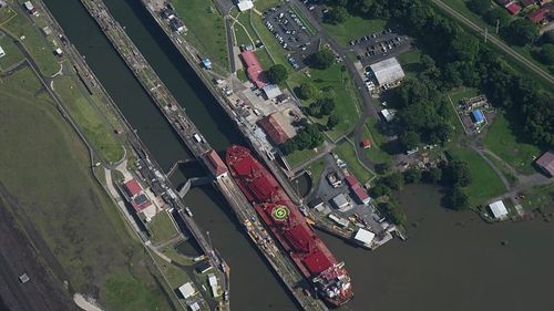 El Canal de Panamá redujo los tránsitos diarios por la sequía y prevé nuevos recortes