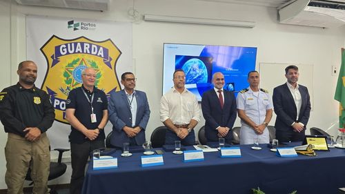 PortosRio firma cooperación con el MAPA y presenta la lancha Joatinga para reforzar la seguridad portuaria