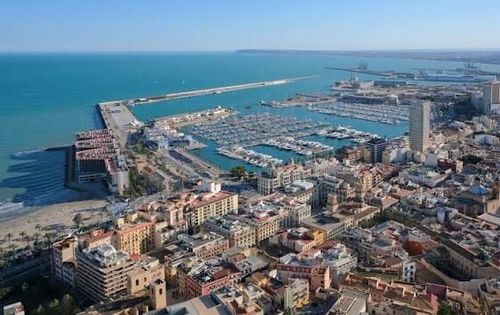 Alicante creció 20,7%, uno de los mayores incrementos del sistema portuario español